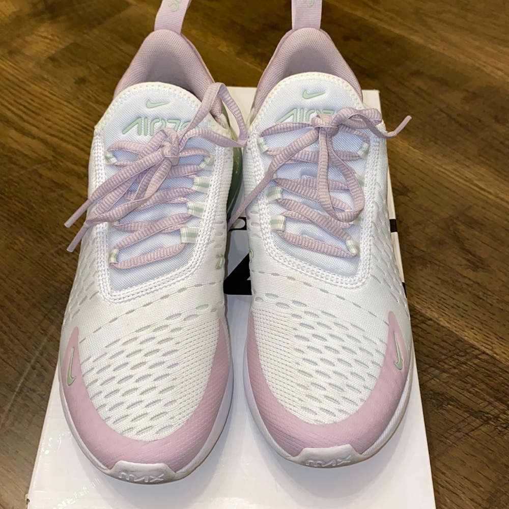 Nike Air Max 270